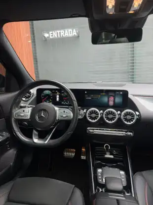 MERCEDES-BENZ-GLA 200-2022
