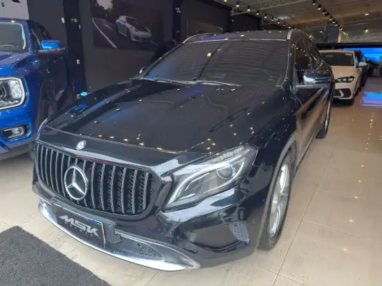 MERCEDES-BENZ-GLA 200-1.6 CGI VISION BLACK EDITION 16V TURBO FLEX 4P AUTOMÁTICO MERCEDES-BENZ-GLA 200-2015