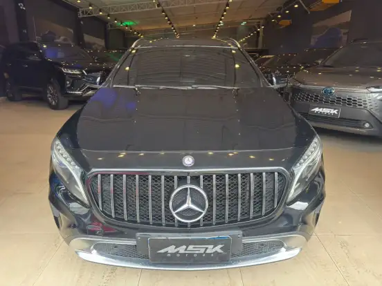MERCEDES-BENZ-GLA 200-1.6 CGI VISION BLACK EDITION 16V TURBO FLEX 4P AUTOMÁTICO MERCEDES-BENZ-GLA 200-2015
