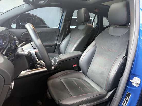 MERCEDES-BENZ-GLA 200-2024