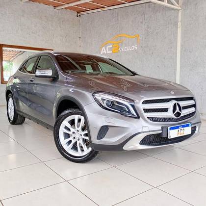 MERCEDES-BENZ GLA 200 1.6 CGI ADVANCE 16V TURBO FLEX 4P AUTOMÁTICO
