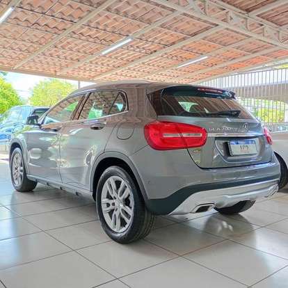 MERCEDES-BENZ-GLA 200-2015