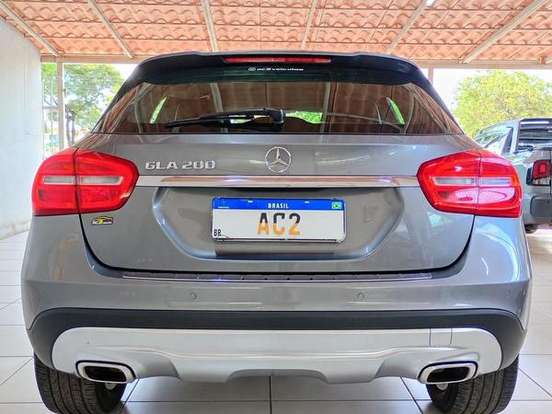 MERCEDES-BENZ-GLA 200-1.6 CGI ADVANCE 16V TURBO FLEX 4P AUTOMÁTICO MERCEDES-BENZ-GLA 200-2015