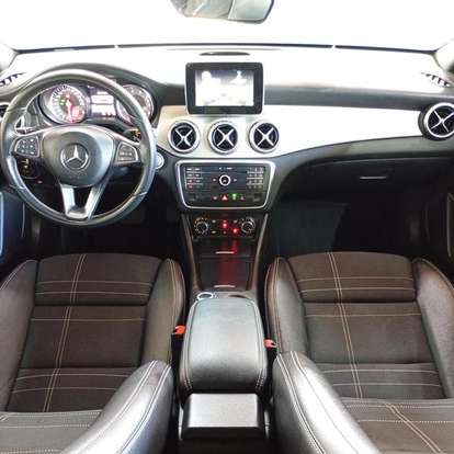 MERCEDES-BENZ-GLA 200-2015