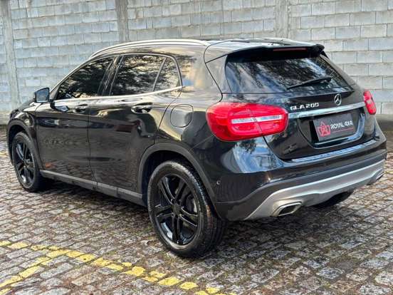 MERCEDES-BENZ-GLA 200-1.6 CGI ADVANCE 16V TURBO FLEX 4P AUTOMÁTICO MERCEDES-BENZ-GLA 200-2015