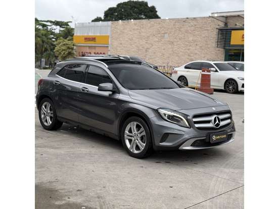 MERCEDES-BENZ-GLA 200-2014