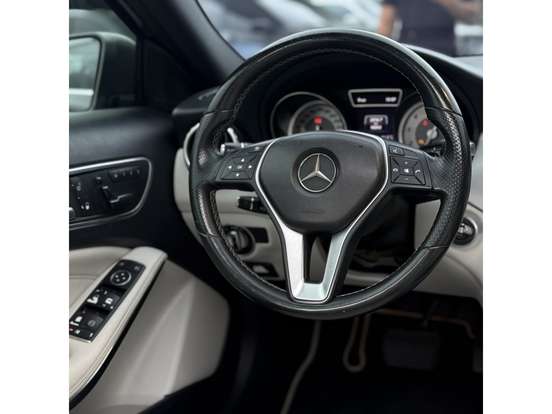 MERCEDES-BENZ-GLA 200-2014
