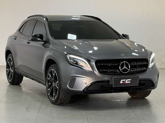 MERCEDES-BENZ-GLA 200-2018