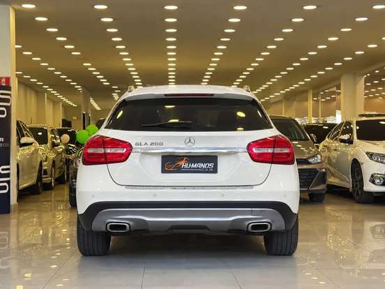 MERCEDES-BENZ-GLA 200-1.6 CGI STYLE 16V TURBO FLEX 4P AUTOMÁTICO MERCEDES-BENZ-GLA 200-2015