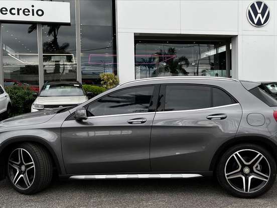 MERCEDES-BENZ-GLA 250-2.0 16V TURBO GASOLINA ENDURO 4P AUTOMÁTICO MERCEDES-BENZ-GLA 250-2015