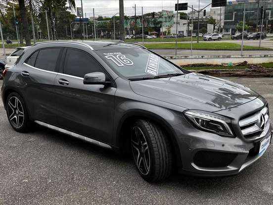 MERCEDES-BENZ-GLA 250-2.0 16V TURBO GASOLINA ENDURO 4P AUTOMÁTICO MERCEDES-BENZ-GLA 250-2015