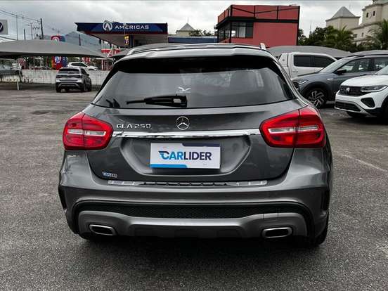 MERCEDES-BENZ-GLA 250-2.0 16V TURBO GASOLINA ENDURO 4P AUTOMÁTICO MERCEDES-BENZ-GLA 250-2015