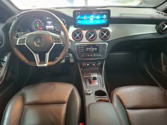 MERCEDES-BENZ-GLA 45 AMG-2015