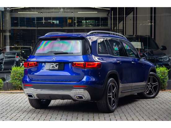 MERCEDES-BENZ-GLB 200-2020