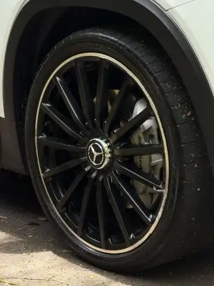 MERCEDES-BENZ-GLB 35 AMG-2022