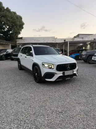 MERCEDES-BENZ-GLB 35 AMG-2022