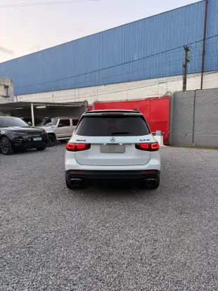 MERCEDES-BENZ-GLB 35 AMG-2022