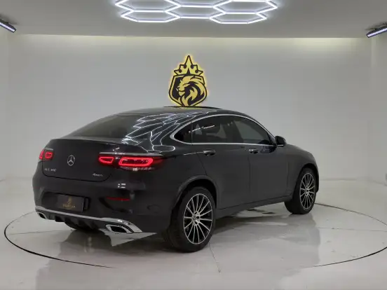 MERCEDES-BENZ-GLC 300-2.0 CGI GASOLINA COUPÉ 4MATIC 9G-TRONIC MERCEDES-BENZ-GLC 300-2020