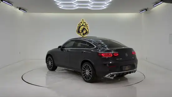 MERCEDES-BENZ-GLC 300-2020