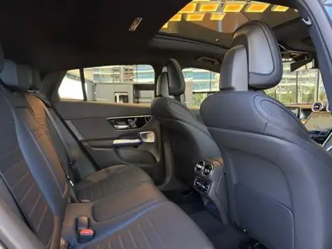 MERCEDES-BENZ-GLC 300-2026