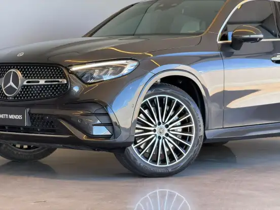 MERCEDES-BENZ-GLC 300-2025
