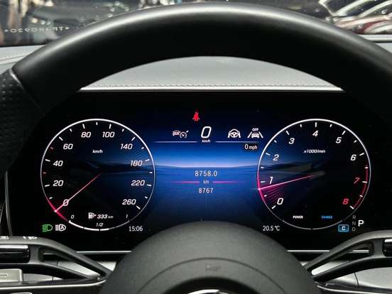 MERCEDES-BENZ-GLC 300-2025