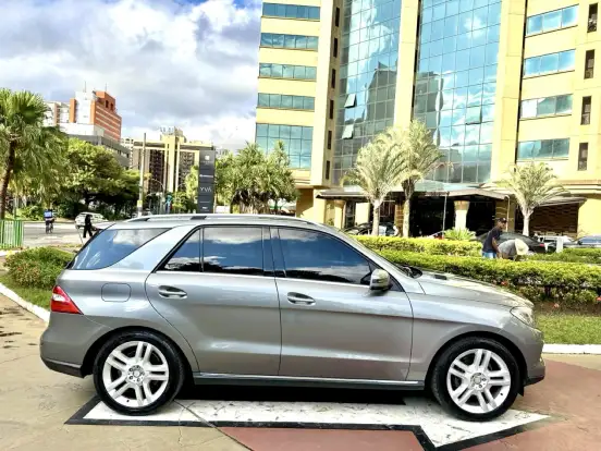 MERCEDES-BENZ-ML 350-3.0 BLUETEC SPORT V6 DIESEL 4P AUTOMÁTICO MERCEDES-BENZ-ML 350-2013