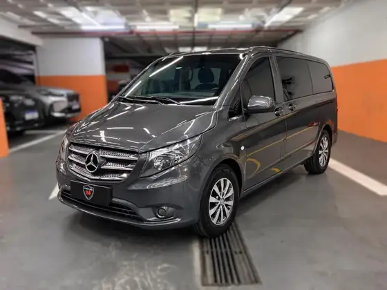 MERCEDES-BENZ VITO 2.0 CGI FLEX TOURER 119 LUXO 8L MANUAL