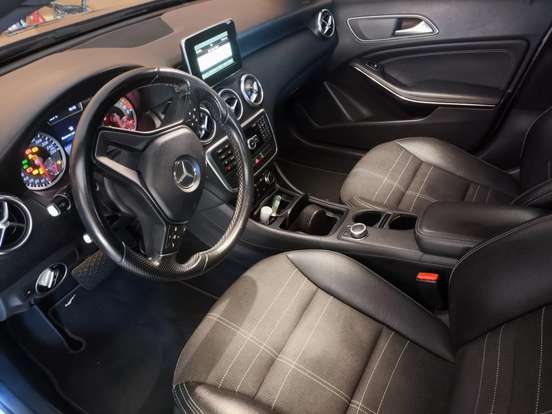 MERCEDES-BENZ-A 200-1.6 TURBO URBAN 16V GASOLINA 4P AUTOMÁTICO MERCEDES-BENZ-A 200-2014