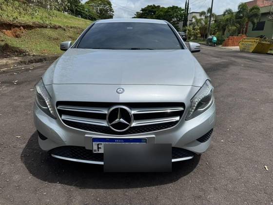 MERCEDES-BENZ CLASSE A 1.6 200 TURBO URBAN GASOLINA 4P AUTOMATIZADO
