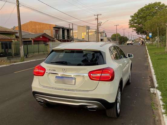 MERCEDES-BENZ-GLA 200-1.6 CGI ADVANCE 16V TURBO FLEX 4P AUTOMÁTICO MERCEDES-BENZ-GLA 200-2017