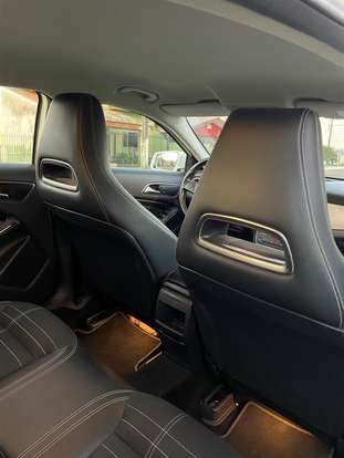 MERCEDES-BENZ-GLA 200-2017