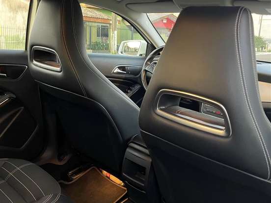MERCEDES-BENZ-GLA 200-1.6 CGI ADVANCE 16V TURBO FLEX 4P AUTOMÁTICO MERCEDES-BENZ-GLA 200-2017