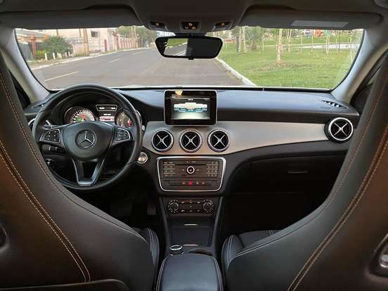 MERCEDES-BENZ-GLA 200-1.6 CGI ADVANCE 16V TURBO FLEX 4P AUTOMÁTICO MERCEDES-BENZ-GLA 200-2017