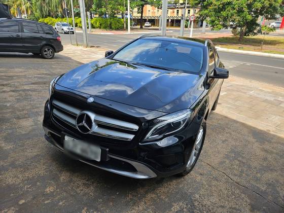 MERCEDES-BENZ GLA 200 1.6 CGI STYLE 16V TURBO FLEX 4P AUTOMÁTICO