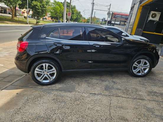 MERCEDES-BENZ-GLA 200-1.6 CGI STYLE 16V TURBO FLEX 4P AUTOMÁTICO MERCEDES-BENZ-GLA 200-2016