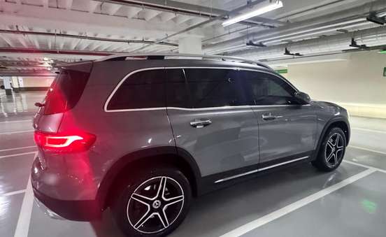 MERCEDES-BENZ-GLB 200-2021