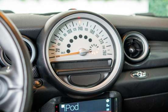 MINI-COOPER-2012