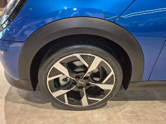 MINI-COOPER-2025