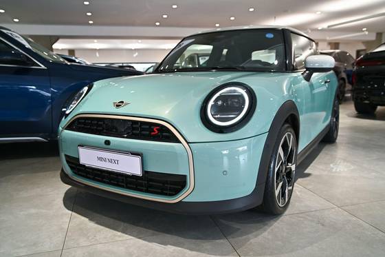 MINI COOPER 2.0 16V TWINPOWER GASOLINA S TOP 2P STEPTRONIC