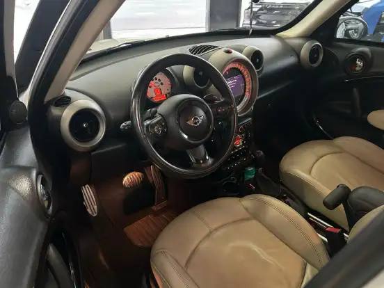 MINI-COUNTRYMAN-1.6 S ALL4 4X4 16V 184CV TURBO GASOLINA 4P AUTOMÁTICO MINI-COUNTRYMAN-2010
