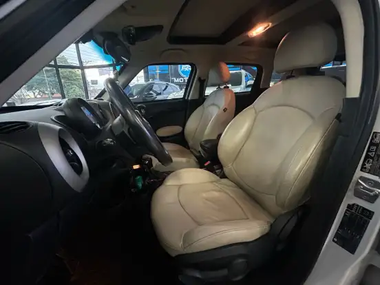 MINI-COUNTRYMAN-2010