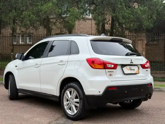 MITSUBISHI-ASX-2012
