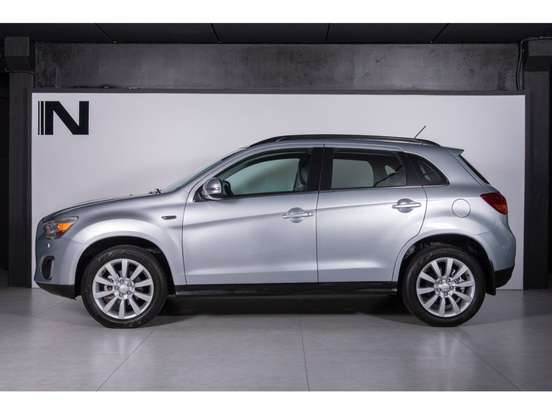 MITSUBISHI-ASX-2015