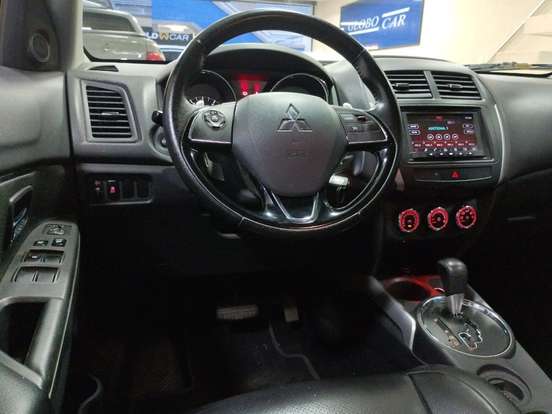 MITSUBISHI-ASX-2020