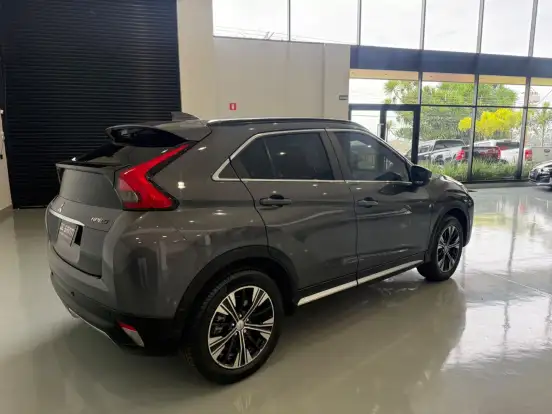 MITSUBISHI-ECLIPSE CROSS-2021
