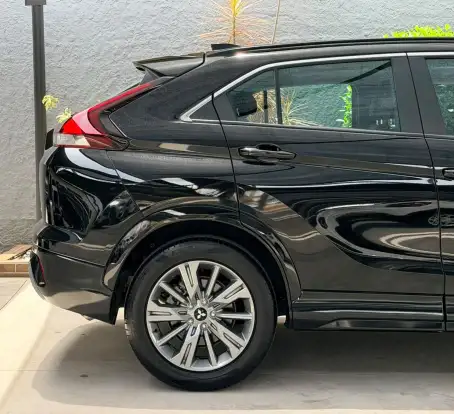 MITSUBISHI-ECLIPSE CROSS-2024