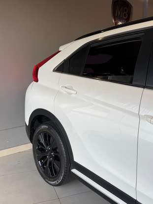 MITSUBISHI-ECLIPSE CROSS-1.5 MIVEC TURBO GASOLINA HPE-S CVT MITSUBISHI-ECLIPSE CROSS-2020