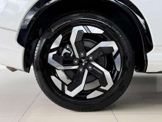 MITSUBISHI-ECLIPSE CROSS-1.5 MIVEC TURBO GASOLINA HPE-S CVT MITSUBISHI-ECLIPSE CROSS-2025