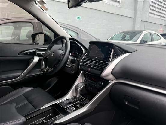 MITSUBISHI-ECLIPSE CROSS-1.5 MIVEC TURBO GASOLINA HPE-S CVT MITSUBISHI-ECLIPSE CROSS-2024